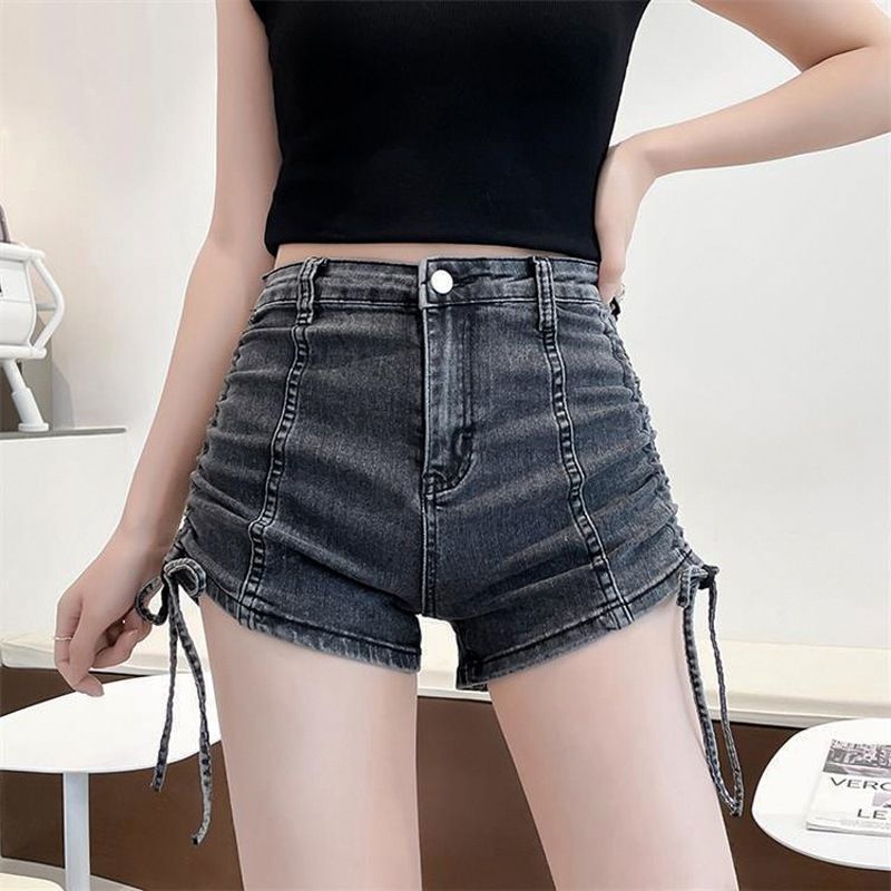 Pantaloncini di jeans da donna a vita alta e aspetto snellente estivo. Piccola statura con coulisse nera elastica sottile casual_voghion.com