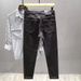 Jean noir pour homme avec broderie délicate de petites abeilles, nouveau pantalon skinny stretch taille mi-haute automne_voghion.com
