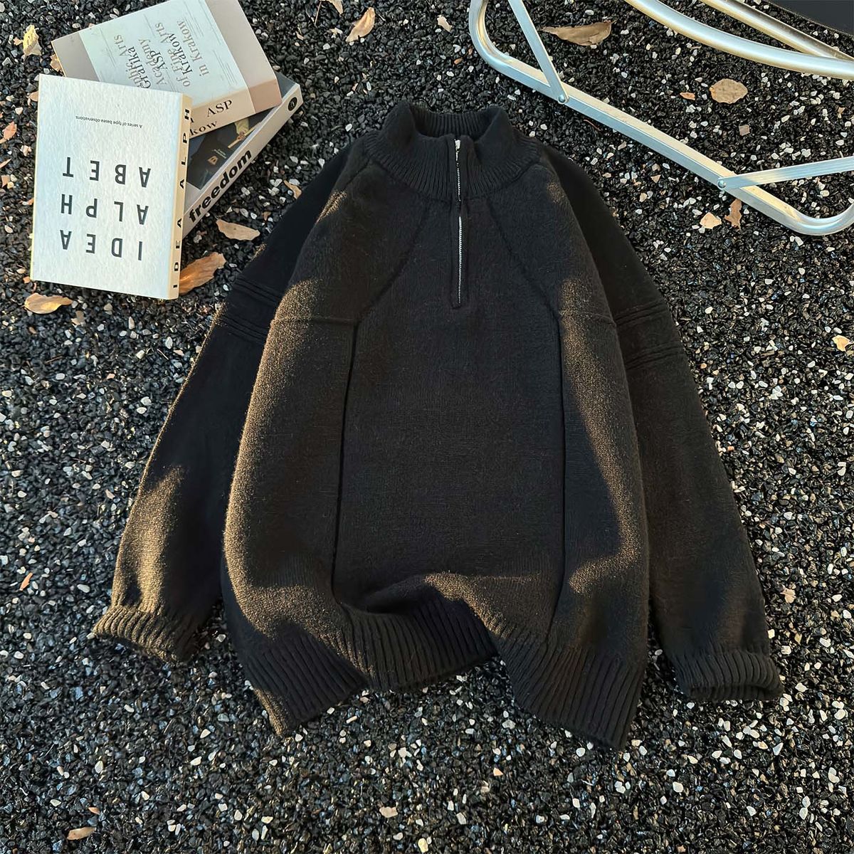 Herrenpullover mit halbem Reißverschluss und hohem Kragen – warmer und stylischer Strickpullover für Teenager und Erwachsene, lockere Retro-Passform, Optionen in Schwarz und Grau_voghion.com