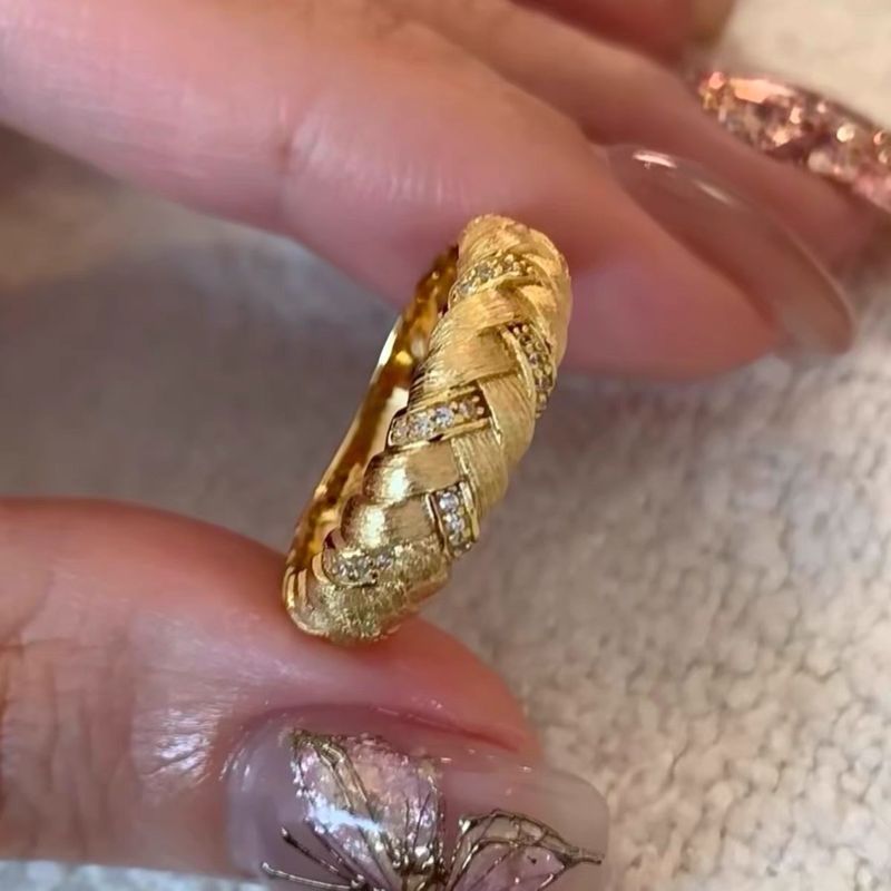 Italy~vintage French Brushed Woven Ring Women's Niche Design Exquisite Fashion High-level Fried Dough Twists_voghion.com