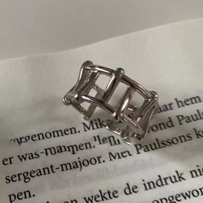 Sier VENUS Sterling Retro İçi Boş Açık Yüzük Kadınlar İçin Kişilik Tasarımı Ayarlanabilir Metal Parmak Yüzüğü Moda_voghion.com