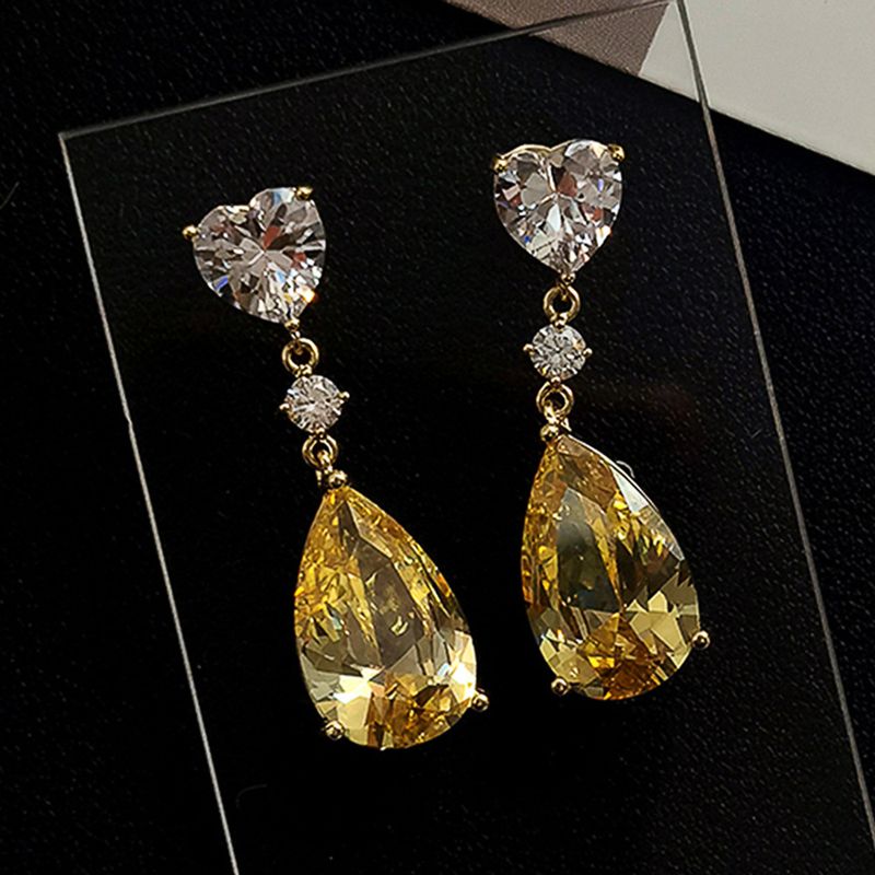 Cao Shi Ruili's peervormige oorbellen zijn lichte, luxe en veelzijdige design oorbellen, waterdruppel zirkoon dames oor ornamenten_voghion.com