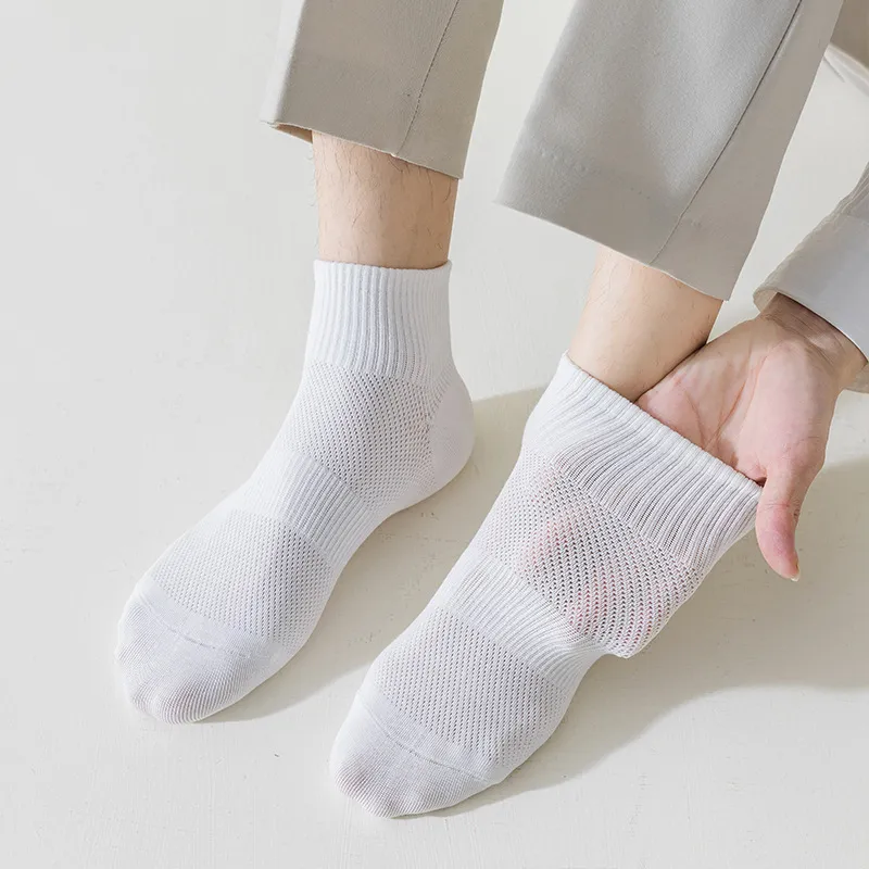 Pavasara un vasaras jaunas tīras kokvilnas īsās zeķes pret plīvēšanu ar rokām darinātas laivas zeķes vīriešiem ikdienas zeķes ar zemu sietiņu_voghion.com