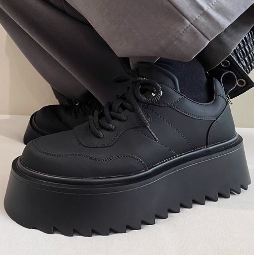 2025 Fall/Winter New Men's Height-Increasing Casual Shoes Thick-Sole Sneakers Versatile_voghion.com