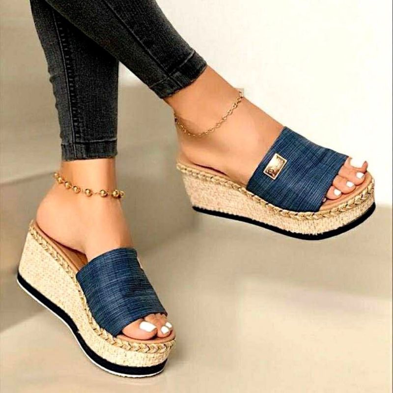 Chaussures pour femmes, nouvelles sandales rouges de printemps, style semelle épaisse, pantoufles pour femmes de grande taille_voghion.com