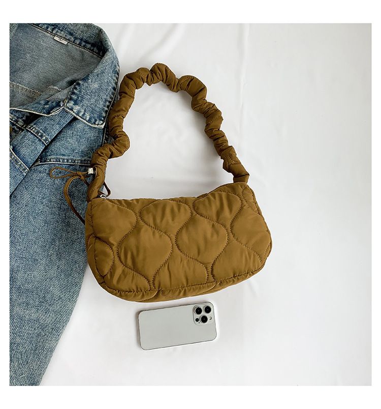 Versatile Crossbody Armpit Bag Dumpling Bag Women's New Trendy Large Capacity Commuting Single Shoulder Cotton Clothing Bag_voghion.com