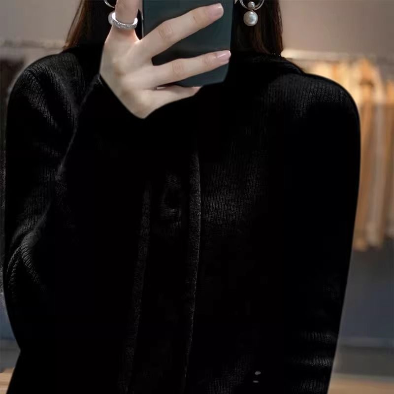 【 Cashmere Family 】 Korean version loose short wool base sweater women's hooded sweatshirt thick knit inner layer_voghion.com