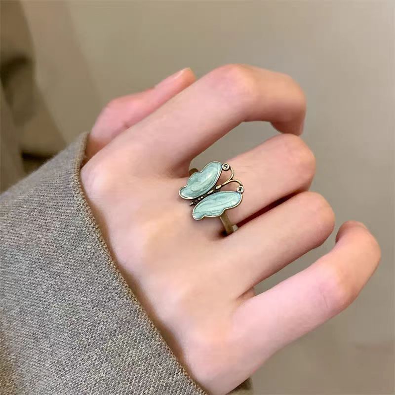 2024 Neuer Vintage-Stil Schmetterling für Frauen Einzigartiger Zeigefinger-Nischen-High-End-Sinnring_voghion.com
