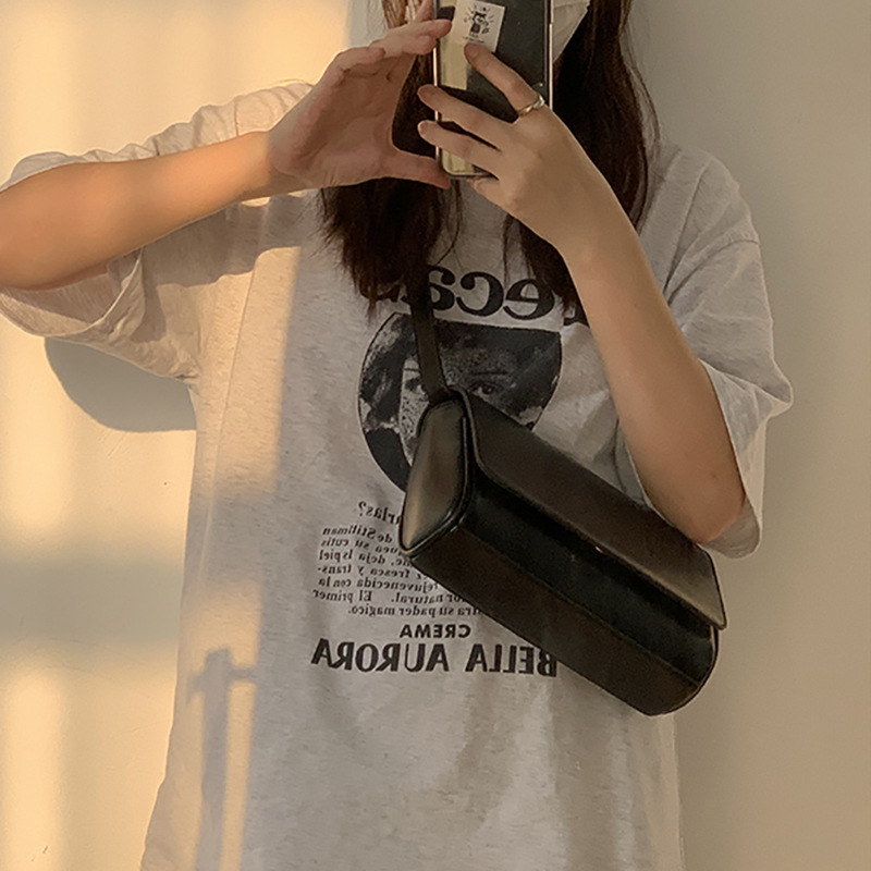 Korean Self-made Summer New Simple One-shoulder Armpit Bag Ins All-match Trendy women's bag onnuk same style small square bag for women_voghion.com