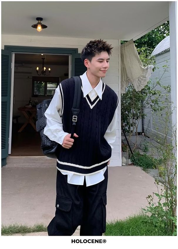 Männerkleeder Amerikanesch Retro-Modalitéit V-Ausschnëtt Preppy-Stil Pulloverweste fir Männer Hierscht a Wanter Twist Kontrastfaarf locker Weste ärmellos Hemd_voghion.com