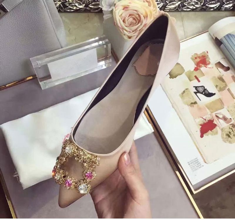 Women's Single 2022 Autumn New Trend Pointed Toe Satin Black Versatile Boat With Snowflake Square Buckle And Rhinestones_voghion.com
