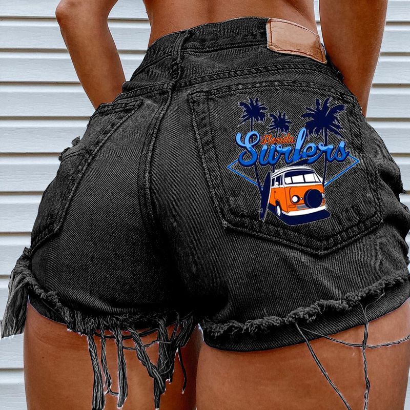Shorts in denim da donna alla moda di strada_voghion.com