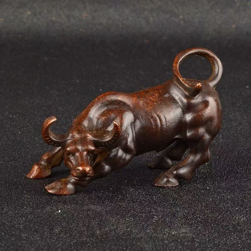 Retro-Kupfer-Stierfigur – Stier als Sofadekoration für den florierenden Wall-Street-Markt – Einladende Darstellung von Reichtum – Stier voller Vitalität_voghion.com