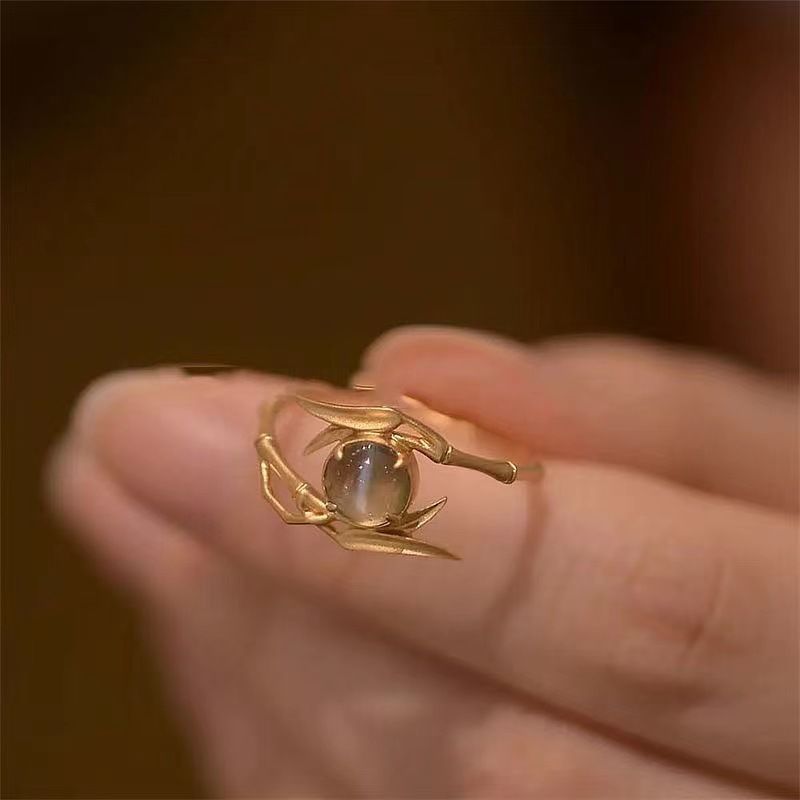 Anello da donna con design di apertura e temperamento, anello con foglia di bambù regolabile_voghion.com