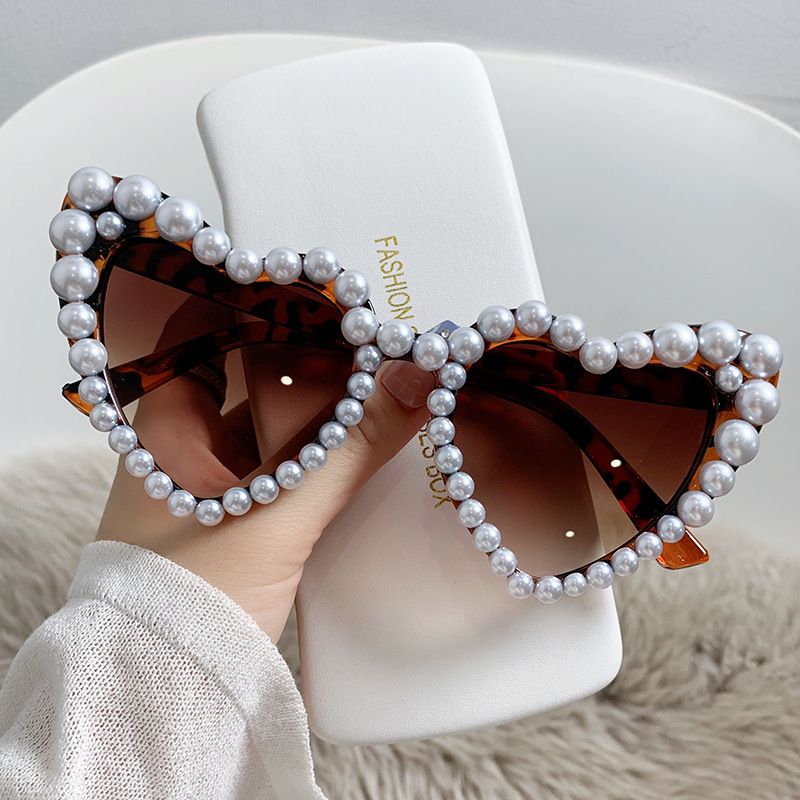 Grote Ball Ins Love Pearl Studded Zonnebril voor Vrouwen, Strandhart Zonnebril, Zand Gesneden Fotobril_voghion.com