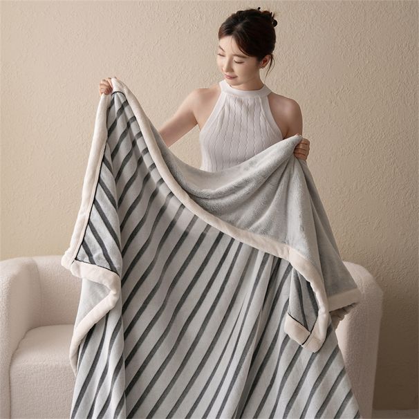 Exquisite Trim Fleece Blanket 2025 Fall/Winter New Blanket_voghion.com