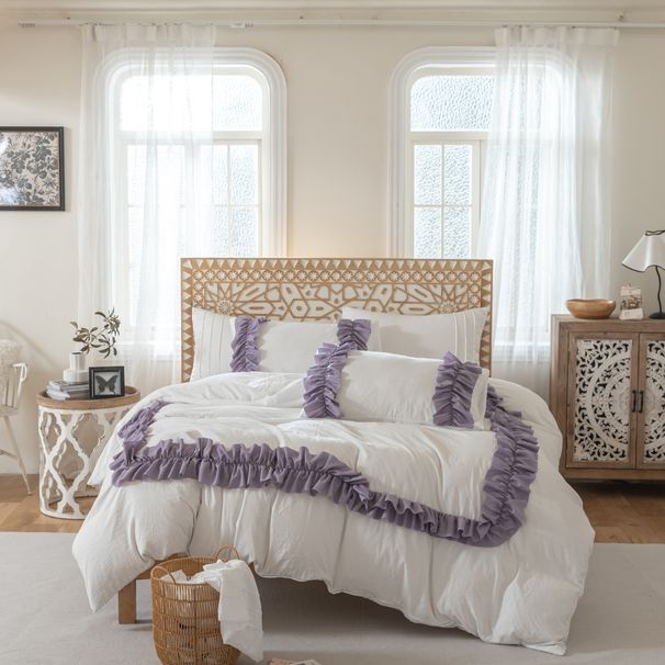 Jogo de cama de três peças com babados e bordas largas em estilo princesa_voghion.com