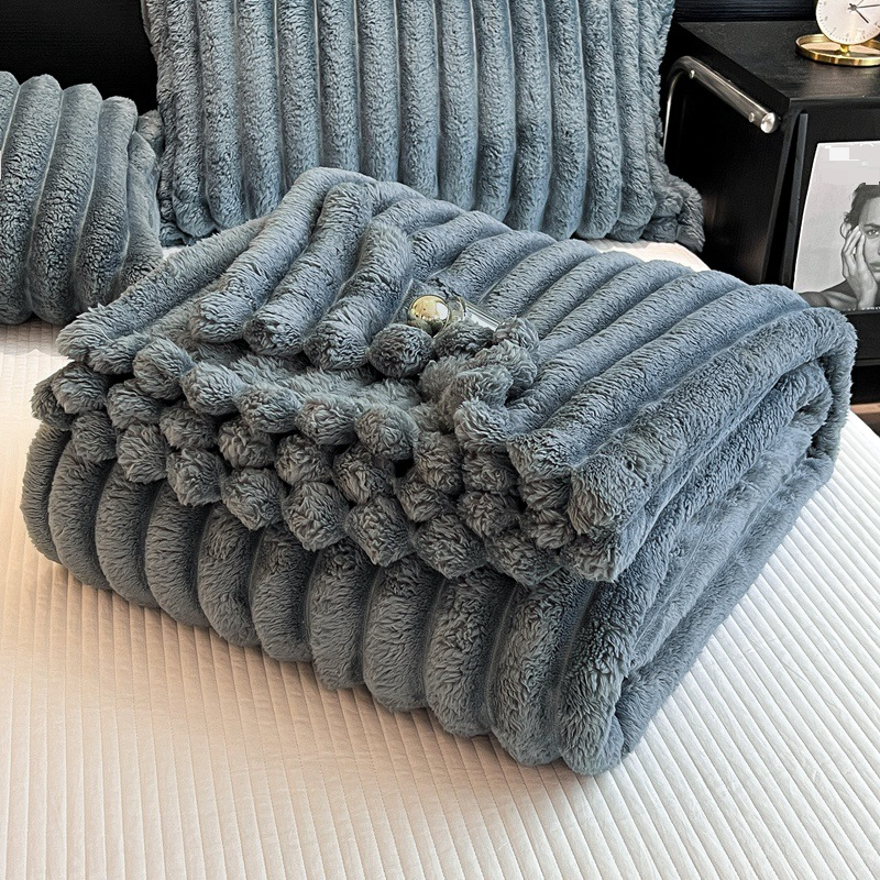 Klasse A-veilige konijnenbontdeken voor baby's - dik en zacht voor op de bank op kantoor, als slaapzak of als schouderomslagdoek (hypoallergeen, machinewasbaar)_voghion.com