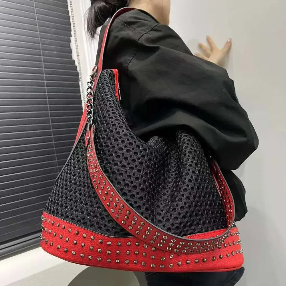 Designer 2025 Damenmode Y2k Spicy Girl Große Kapazität Retro Nietenspleiß Diagonal Cross Schultertasche_voghion.com