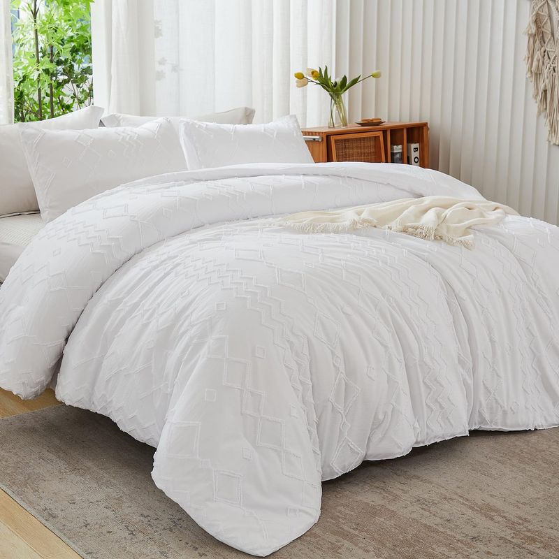 White Diamond Wave Embroidery Tufts Breathable Queen Size Comforter Sets, All-Season Down-Alternative 3-Piece Bedding Set_voghion.com