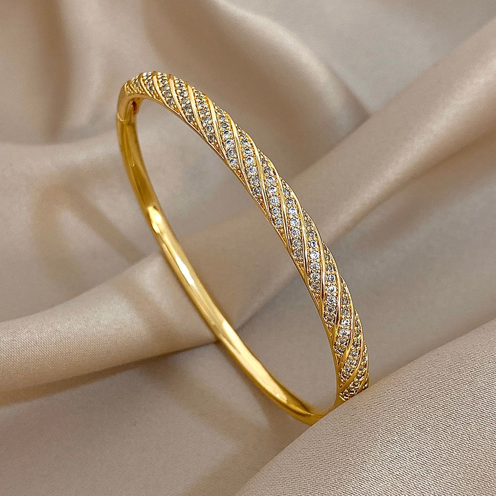 Luxury Twisted Micro Inlaid Zircon Cuff Bracelets For Women Fashion Gold Plated Copper Stacked Bangle Bracelet Jewelry Gifts_voghion.com
