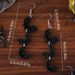 Orecchini in acrilico stile gotico con ciondolo a tripla cucitura, fantasma bianco e pipistrello nero di Halloween_voghion.com