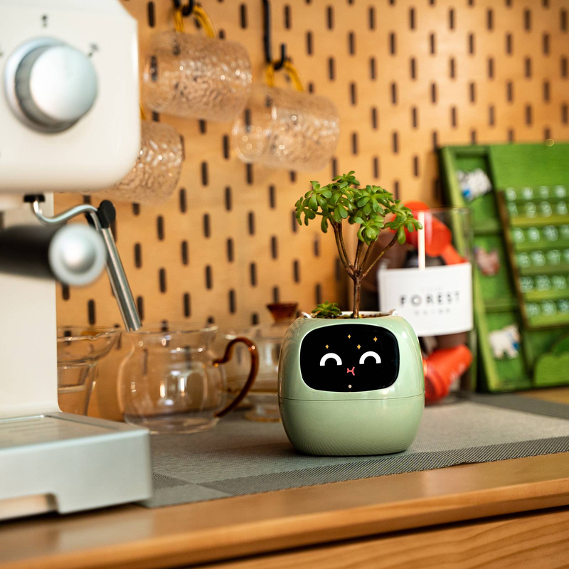 Smart Pet Planter Robot Guidance On Plant Care With Emojis, Adorable Plant Companion With Rich Gesture Interaction, Neat Desk Setup Gift (Green)_voghion.com