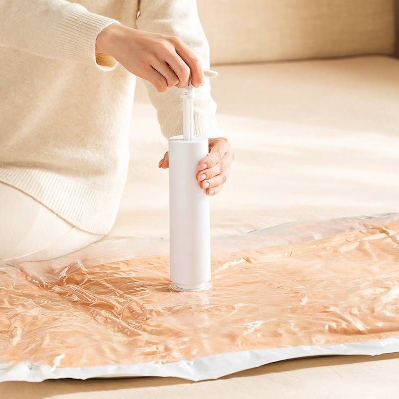 Manual Vacuum Pump For Storage Bags - Compact Hand Pump For Space-Saving Closet Organization_voghion.com