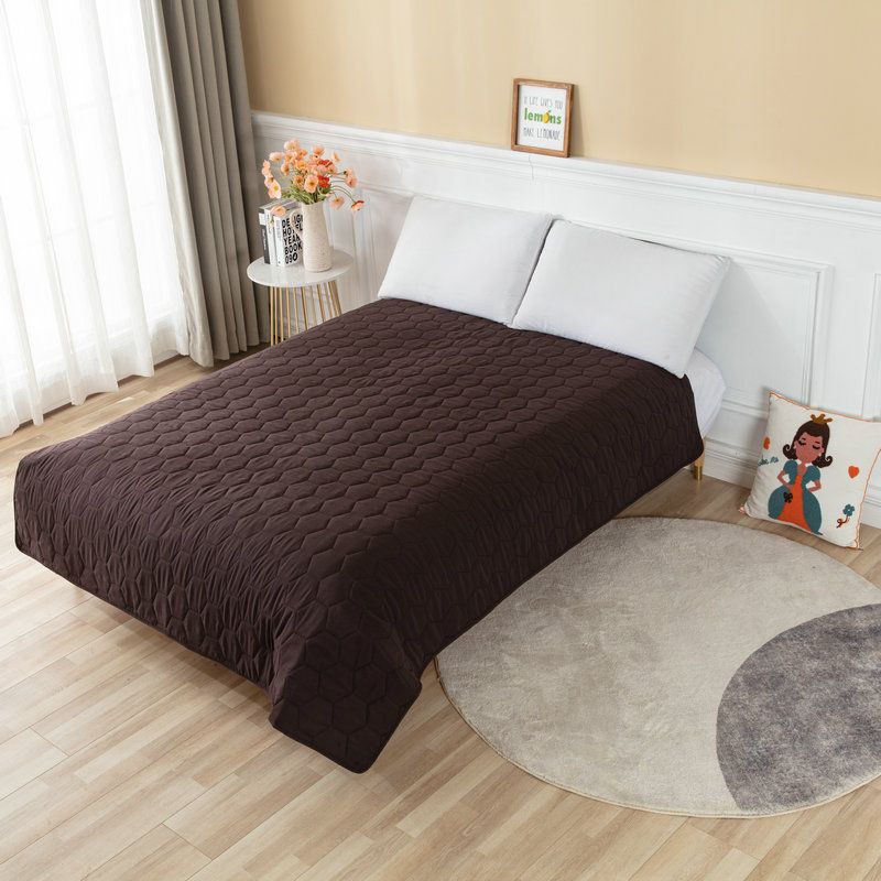 Extra Large Waterproof Mattress Protector - Non-Slip Pet Bed Cover For Dogs & Sofas (Washable & Odor-Resistant)​_voghion.com