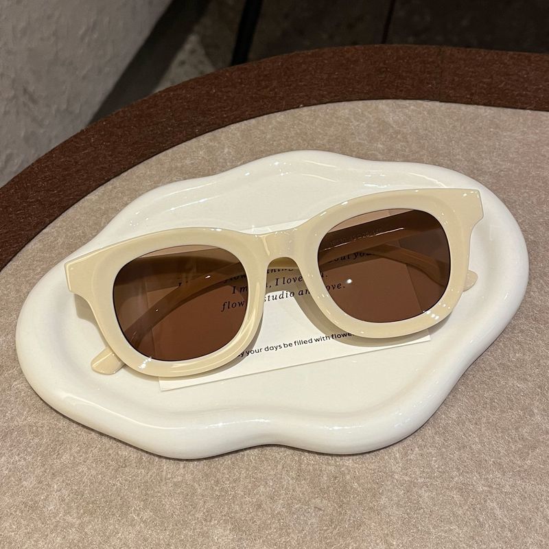 Retro Sunglasses Women's Anti-ultraviolet Thick Frame Sunglasses Men's_voghion.com