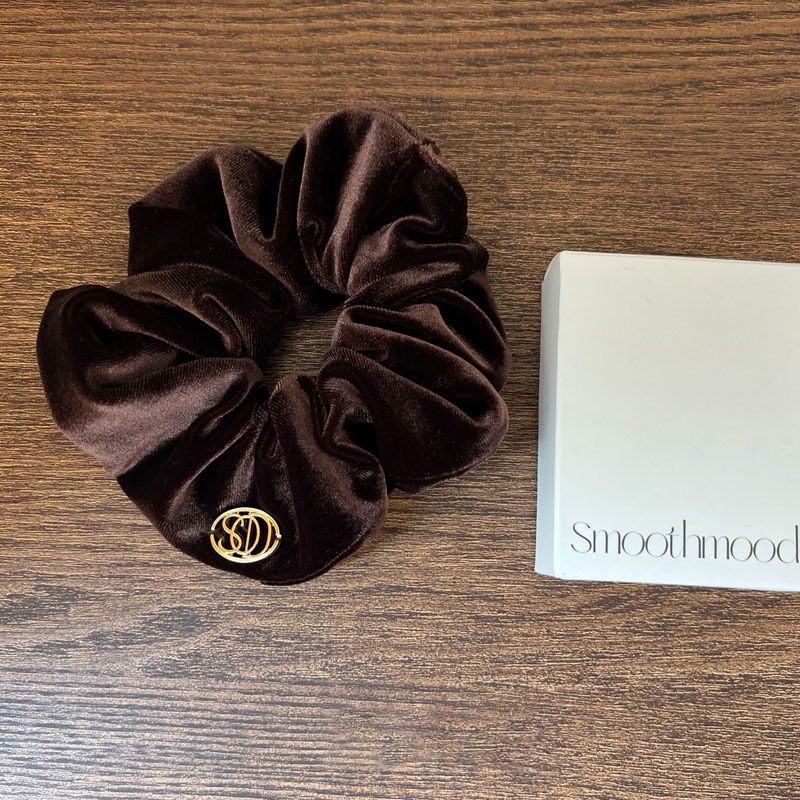 Corée du Sud automne et hiver tout match couleur pure velours rétro petite médaille d'or gros intestin bandeau de cheveux français haut crâne haut bandeau de cheveux cravate de cheveux ha_voghion.com