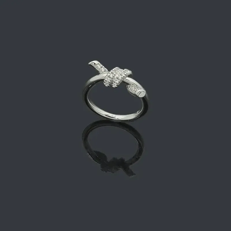 Bague originale en forme de T avec diamant gravé, bague extravagante en acier inoxydable 316L, or, argent rose, pour femme et homme_voghion.com