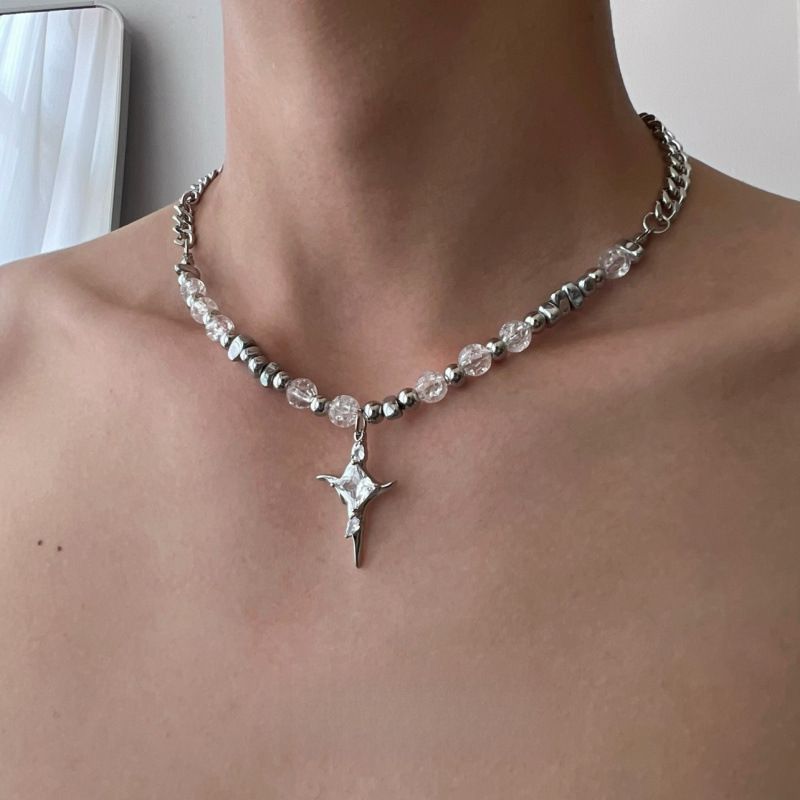 Collana cubana di lusso di alta gamma con croce leggera, personalità versatile, design minimalista e temperamento minimalista._voghion.com