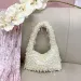 Borsa a tracolla da ascella, dolce, fresca, delicata, versatile, con nappa di perle e perline di cristallo, alla moda, dal design di nicchia_voghion.com