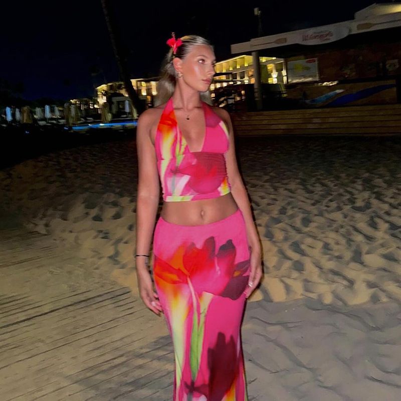YL25064 Wind Hängenden Hals Gedruckt Crop Top 2025 Sommer Neue Engen Bodycon Rock Set Für Frauen_voghion.com