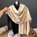 2024 Nuova sciarpa calda alla moda in cashmere da donna con elegante stile autunnale e invernale, scialle versatile a doppia faccia_voghion.com