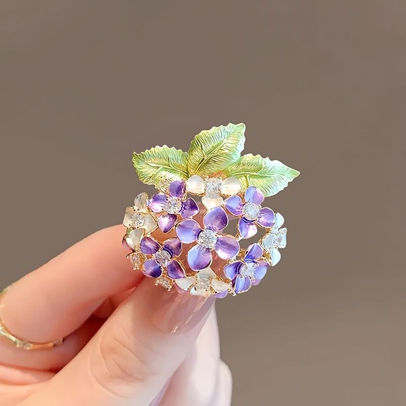 Emaille Nieuwe Mode Hortensia Delicate Broche Bloem Temperament Pin High-end Anti-licht Accessoires Pak Corsage_voghion.com