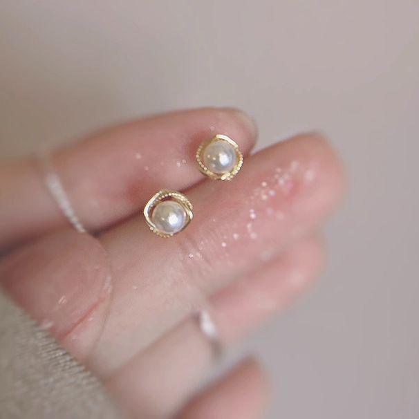 Orecchini di perle francesi per donna, design semplice di nicchia, orecchini a cerchio geometrico, stile celebrità di Internet per pendolari_voghion.com