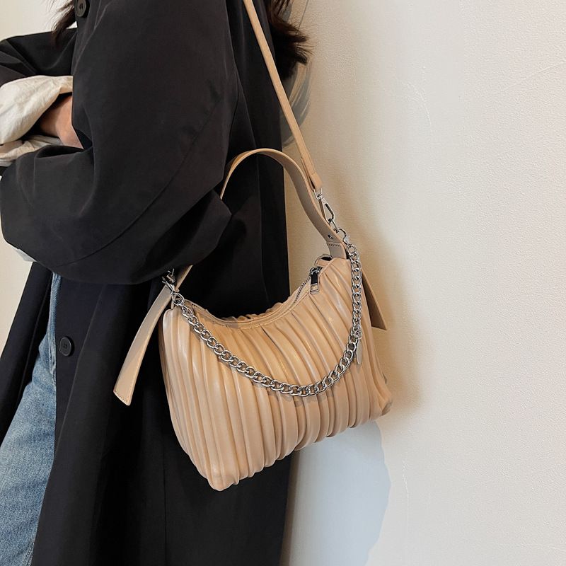 Nišinio dizaino krepšiai Nauja madinga madinga rankinė Vasaros aukšto lygio sulankstymo pojūtis Sprogstamasis kryžminis kibiro krepšys_voghion.com