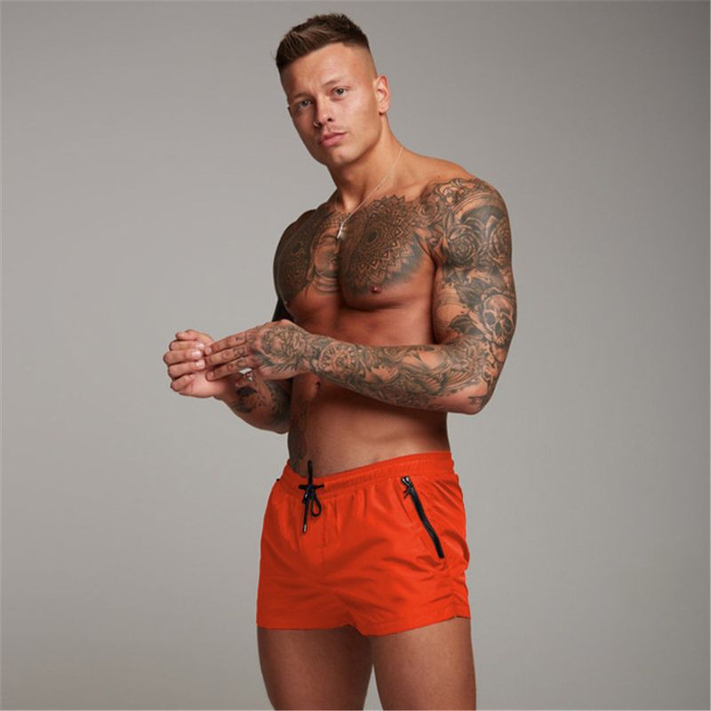 Pantalones cortos de entrenamiento de corte europeo para hombre: secado rápido y ligeros, ideales para gimnasio y actividades al aire libre (elásticos en 4 direcciones UPF50+, negro/azul, tallas S-XXL)_voghion.com