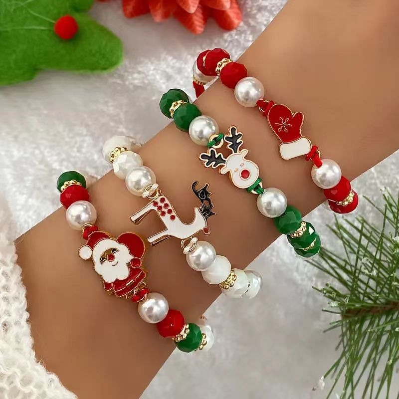 Cross-Border Christmas Soft Clay Pearl Beaded Fashion Set Santa Claus Reindeer Pendant Party Unisex Bracelet_voghion.com