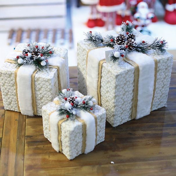 "Elegante set di decorazioni natalizie bianche - Set di 3 ornamenti in tessuto e metallo per albero, finestra e decorazioni festive"_voghion.com