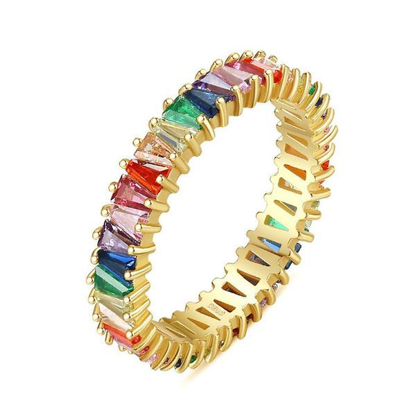 Damessieraden ingelegde zirkonia's, modieuze koperen vergulde ring, volle diamanten ring, kleur diamant, licht luxe retro ring_voghion.com