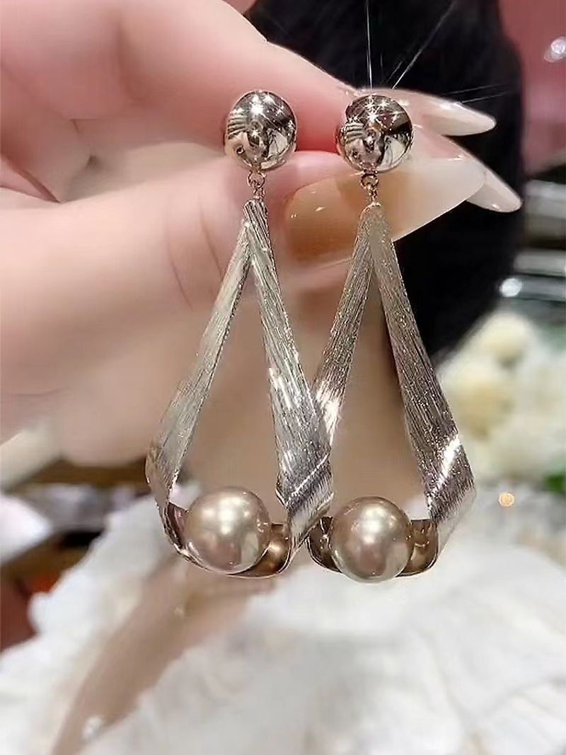 Women's earrings Pearl earrings for women new trendy high-end earrings long temperament earrings silver needle rhombus earrings_voghion.com