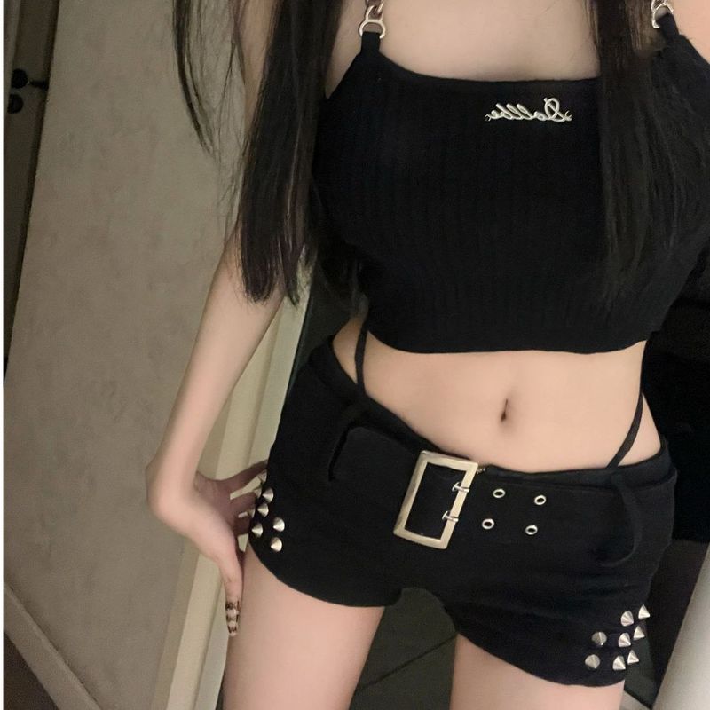 Vêtements pour femmes Petit short noir taille basse rehaussant les hanches Slim Hot Girl pour femmes Nouveau jean slim riveté petit_voghion.com