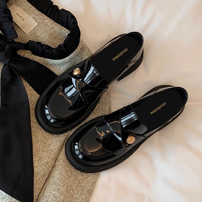 Koreanische weiche dicke Sohle Lazy Lefu Damen Herbst und Winter Neue britische Art kleine Leder Einzelschuhe_voghion.com