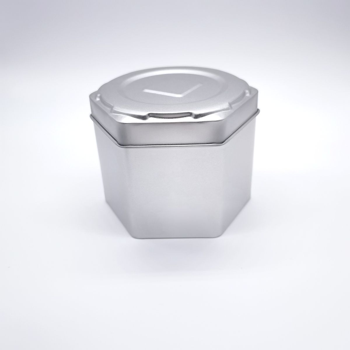 Černá šestihranná železná krabice s okénkem z plechu, studentské sportovní hodinky, železná krabice s mechanickou elektronickou houbičkou_voghion.com