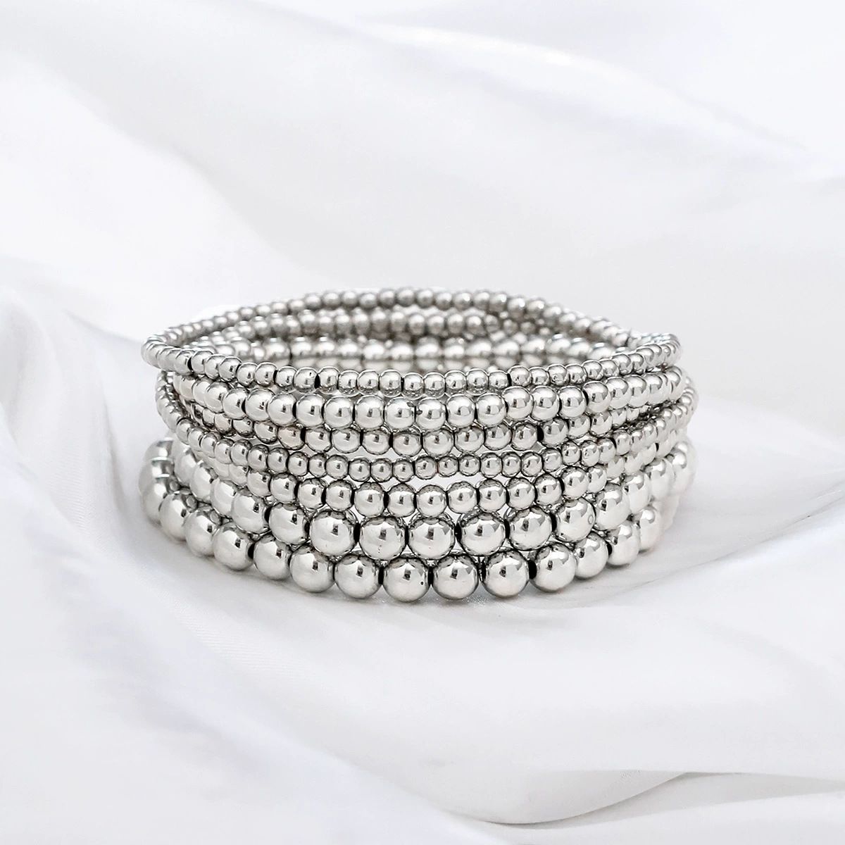 Set di bracciali con perline minimalisti per donna - Confezione da 7 bracciali in resina fatti a mano Boho impilabili in oro e argento_voghion.com