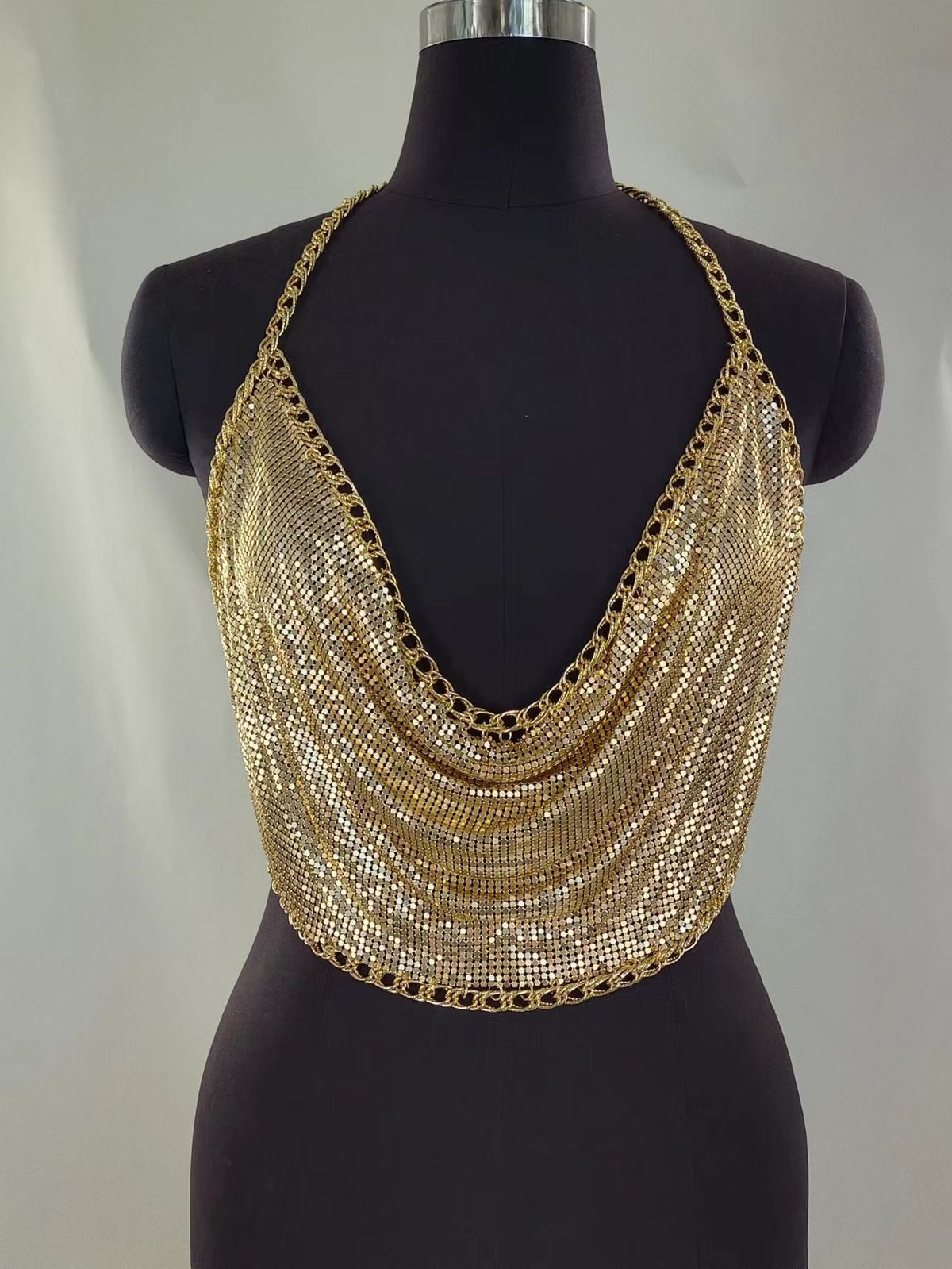 MW3206 Europäesch an amerikanesch Weste mat Strassfaser ageleete Pailletten, flaach Blechkette, Splicing, V-Ausschnëtt, Halter-Topweste_voghion.com