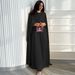 Damenbekleidung, bescheidenes Kleid mit langen Ärmeln, moderne Mode, Satin, weiche Außenschicht, Abaya, modisches Kleid_voghion.com